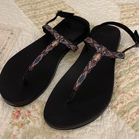 Reef Shoes - Reef T thong sandals